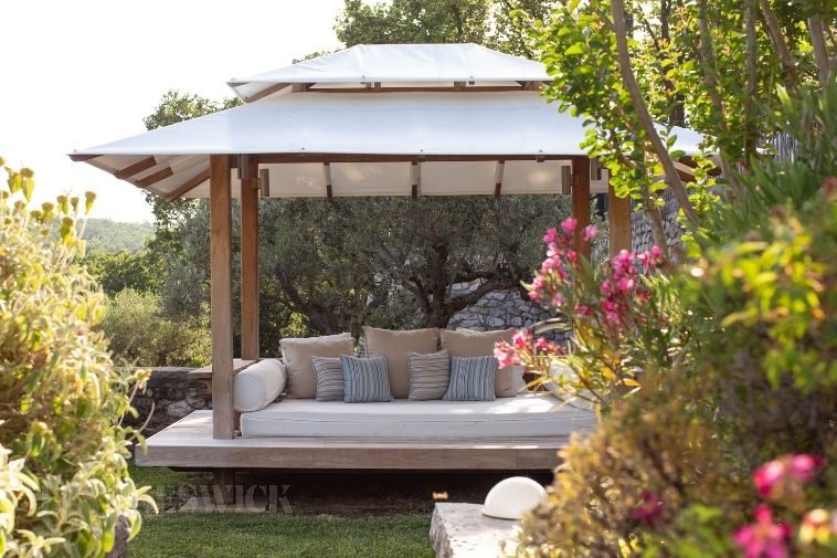 5 Ways To Add to the Aesthetic of Your Backyard
