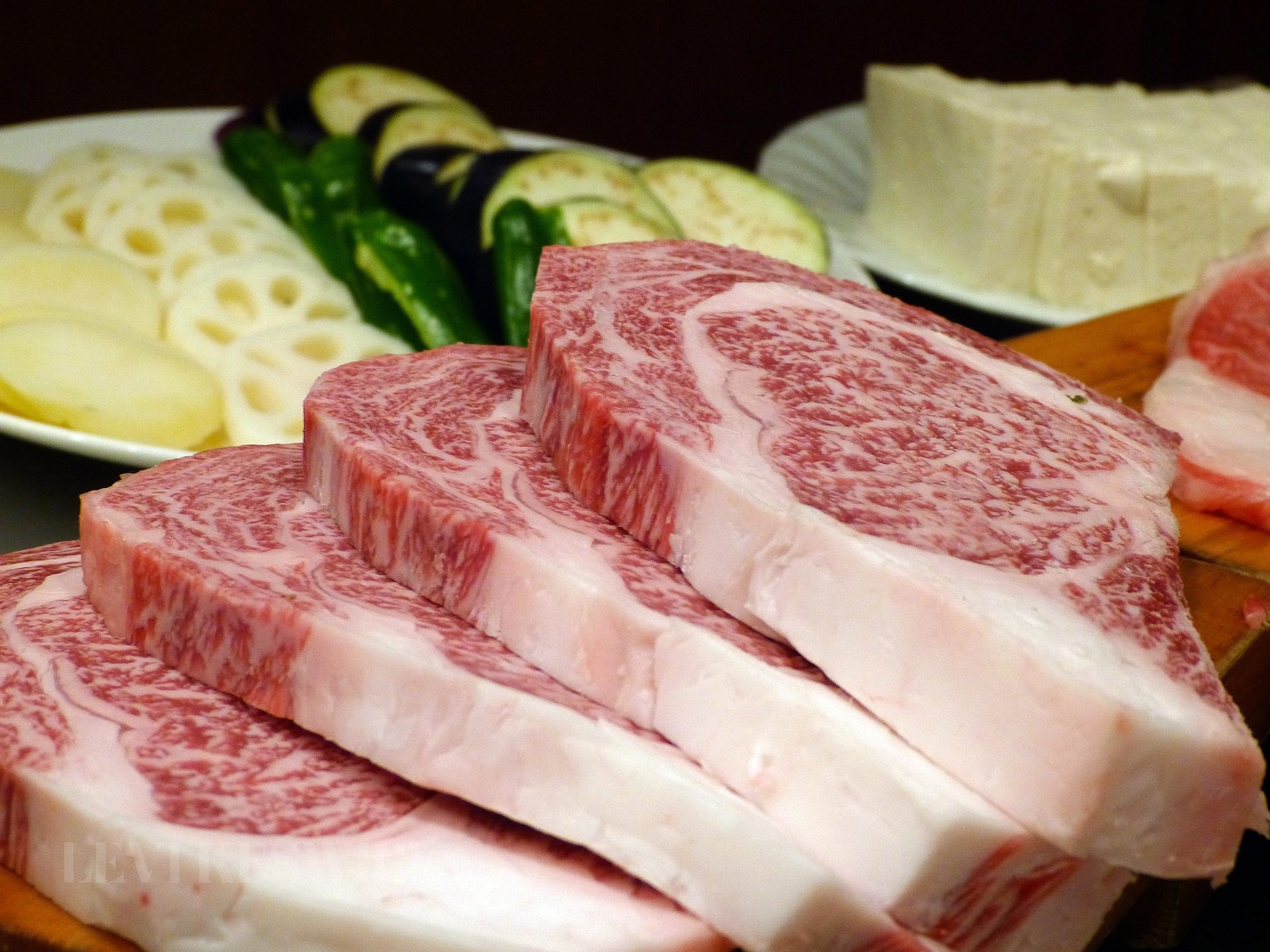 Learn How To Carve Meat Like A Professional